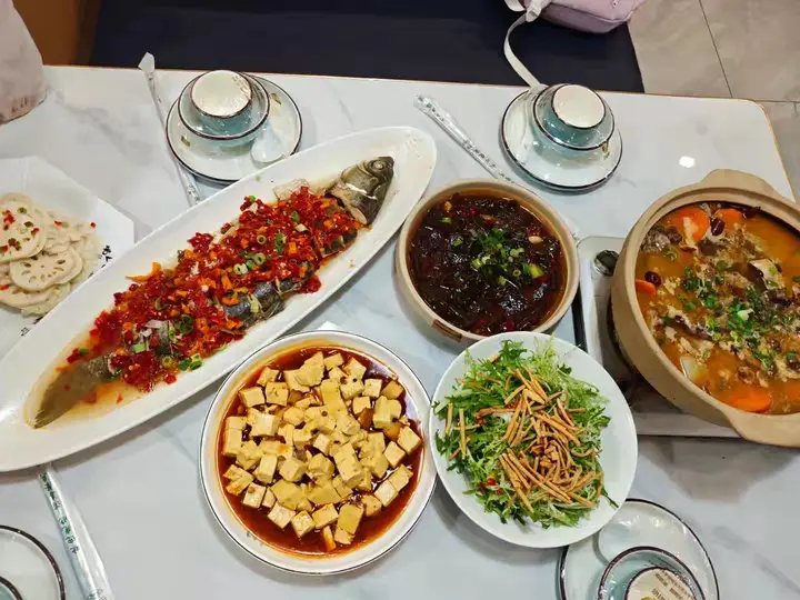 我直接吃吃吃吃吃